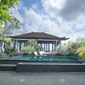 Anastasia Villa